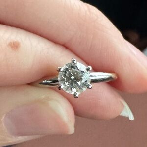 Vintage Solitaire White Gold Diamon Ring - Women Jewelry